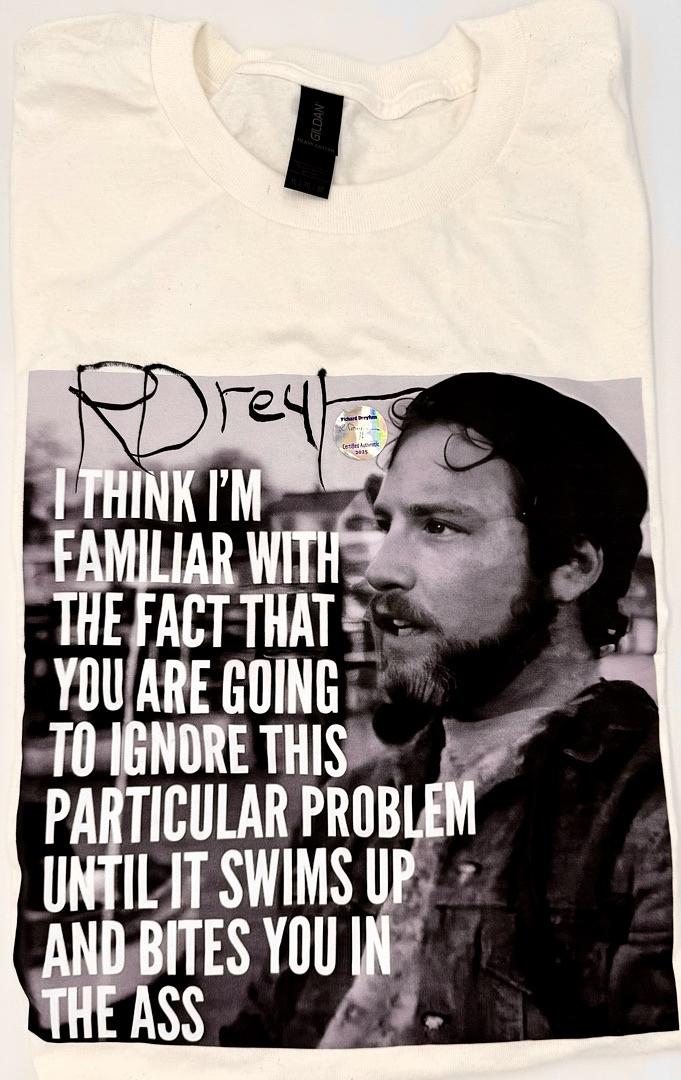 Richard Dreyfuss Limited Edition Signed T-Shirt (Jaws) - Dreyfuss Authenticated - Beckett COA